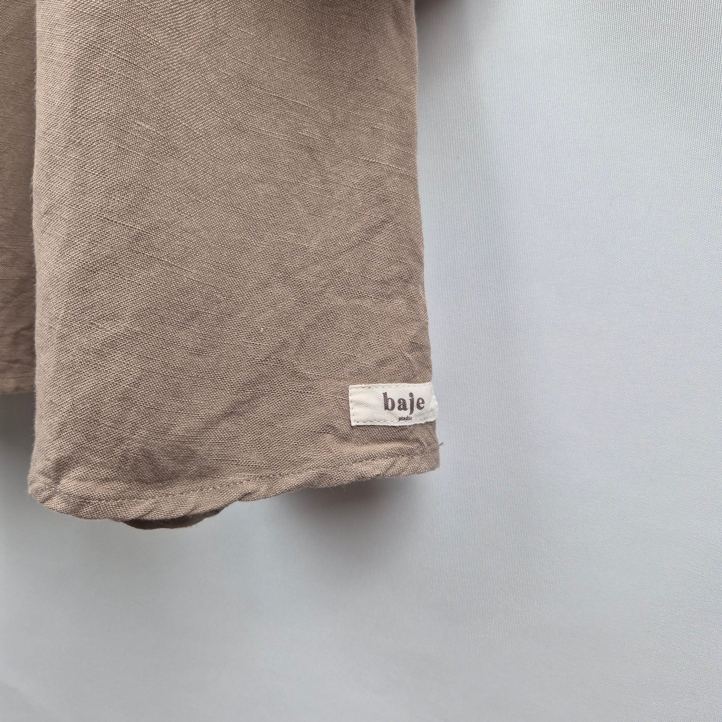 Meisje 122 - Baje Studio - Als nieuw